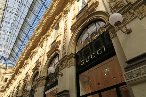 outlet gucci mediolan|gucci handbags outlet.